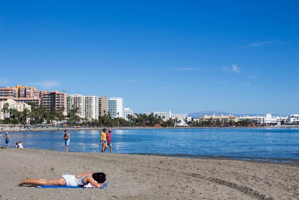 Wonderful Studio Apartment On The Beachfront Benalmádena Εξωτερικό φωτογραφία