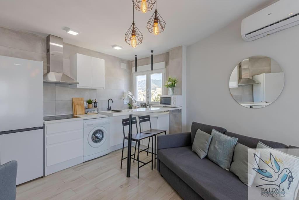 Wonderful Studio Apartment On The Beachfront Benalmádena Εξωτερικό φωτογραφία