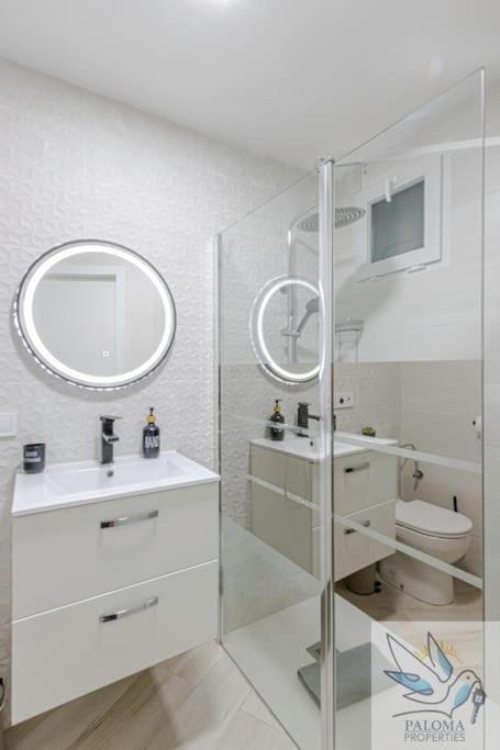 Wonderful Studio Apartment On The Beachfront Benalmádena Εξωτερικό φωτογραφία