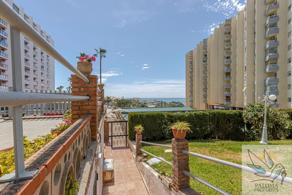 Wonderful Studio Apartment On The Beachfront Benalmádena Εξωτερικό φωτογραφία